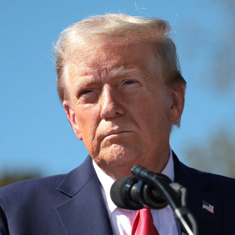 Slika može sadržavati Donalda Trumpa Ljudi Osoba Mnoštvo Press konferencija Fotografija Odraslo lice Glava i portret